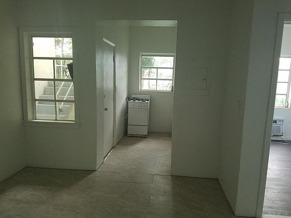 4th image of 1234 Pennsylvania Ave APT 1