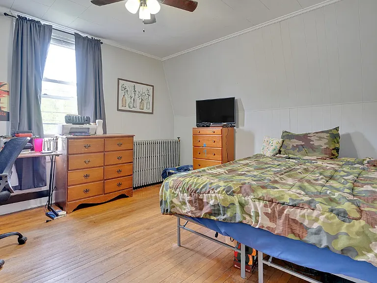 46 Pleasant St #2 — Photo 6