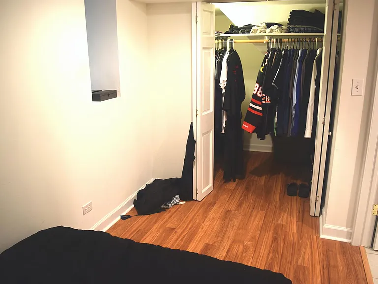 1422 W Fletcher St #G — Photo 12