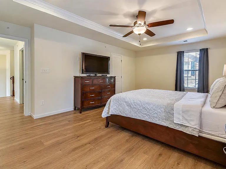 2216 Potomac River Blvd — Photo 35