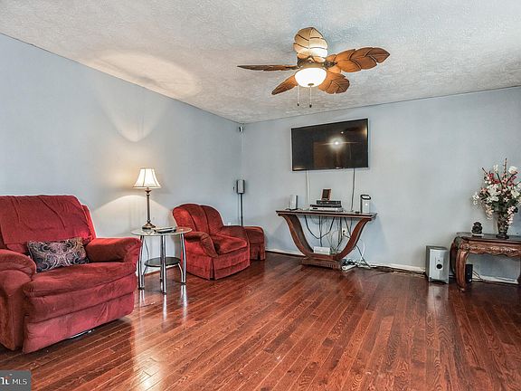 4th image of 9350 Clifford Dr