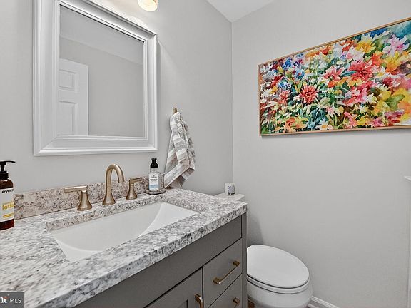 3rd image of 45070 Brae Ter Unit 102