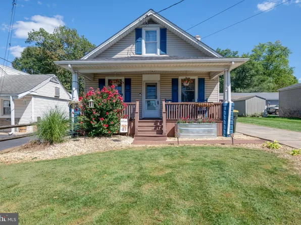 9 Wilson Ave, Leola, PA 17540