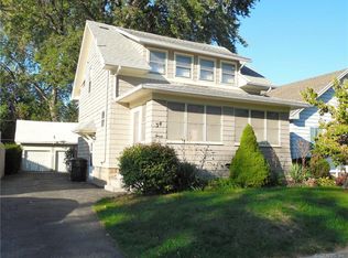 34 Wheeldon Dr, Rochester, NY 14616
