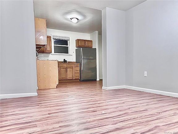 4th image of 58 N William St APT 2