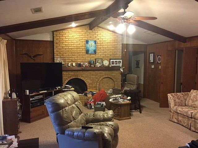 2nd image of 644 Parkwood Cir