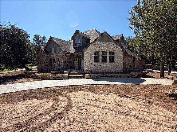 2nd image of 416 Keys Creek Dr