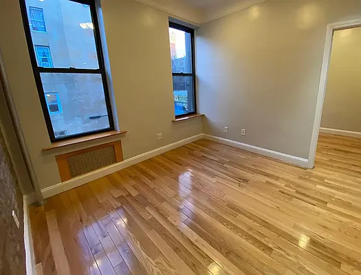 Rented by REAL New York | media 10