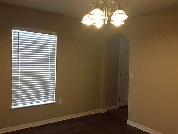 2nd image of 1139 Normandy Dr