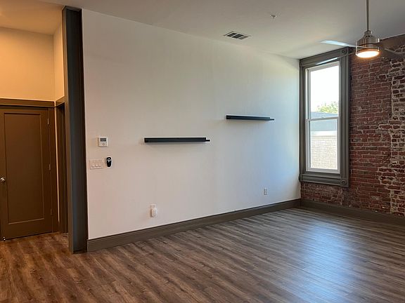 2nd image of 401 2nd St #206