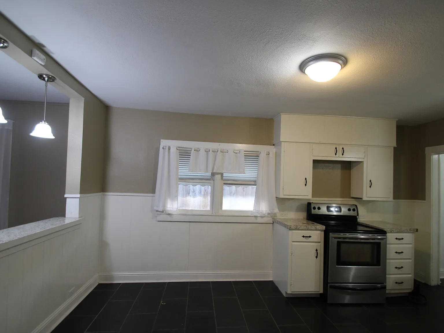 2 bed, 1008 sqft, $1,450 — Photo 4