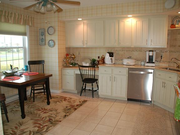 2nd image of 4201 Greenfield Dr