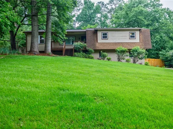 407 Doris Dr, Woodstock, GA 30188