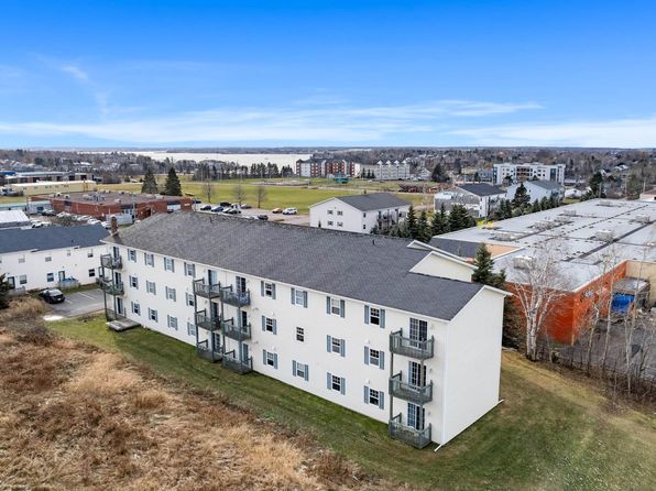 49 Burns Ave #201, Charlottetown, PE C1E 0B9
