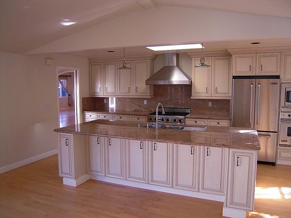 3rd image of 3462 Murdoch Ct