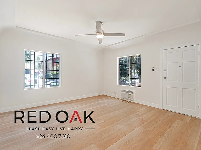 632 E 82nd St #632 — Photo 1
