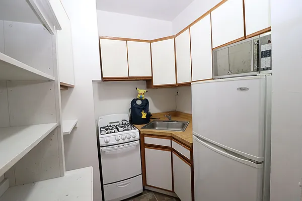 Rented by Corcoran | media 15