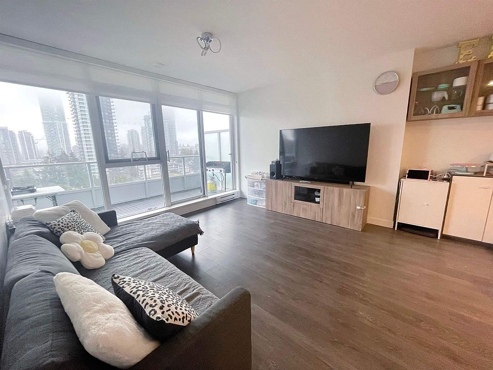 2nd image of 525 Foster Ave #1304