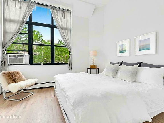 5th image of 110 Clifton Pl APT 4C