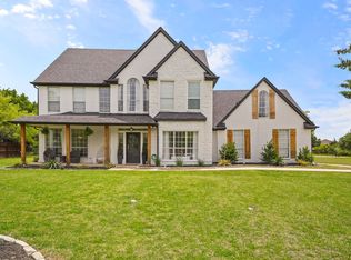 2812 S Lakeview Dr, Cedar Hill, TX 75104
