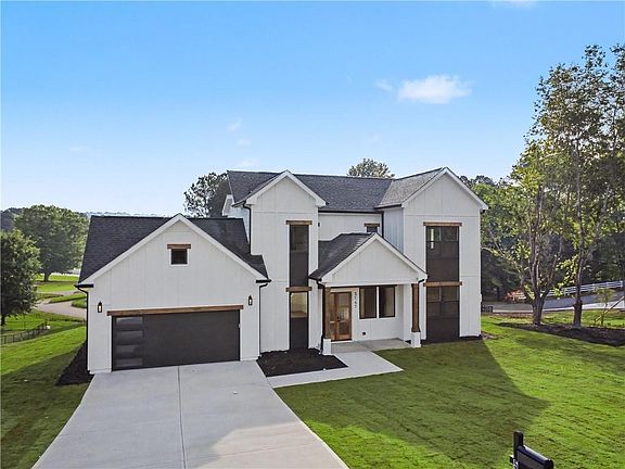 3rd image of 5147 Shirley Rd