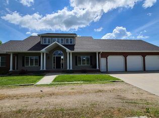 4507 Ridgeline Rd, Kearney, NE 68845