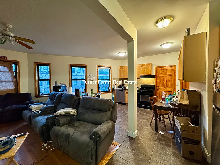 47 Orkney Rd #2A — Photo 3
