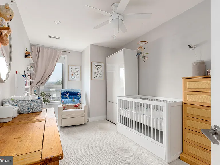 1733 Carpenter St #D — Photo 28