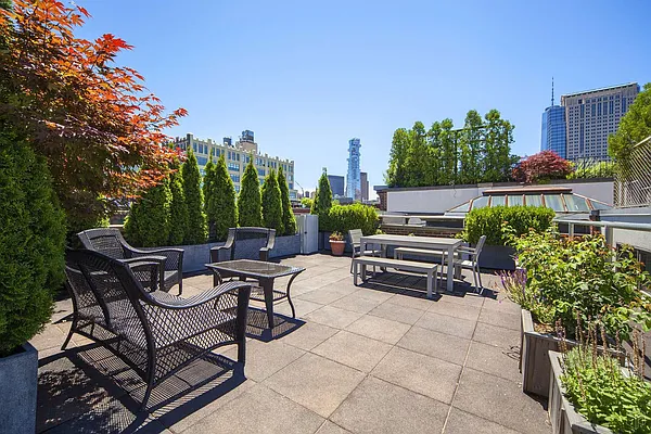 Sold by Halstead Real Estate | media 24