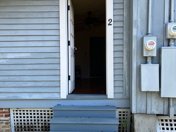 106 NW 3rd Ave APT 2
