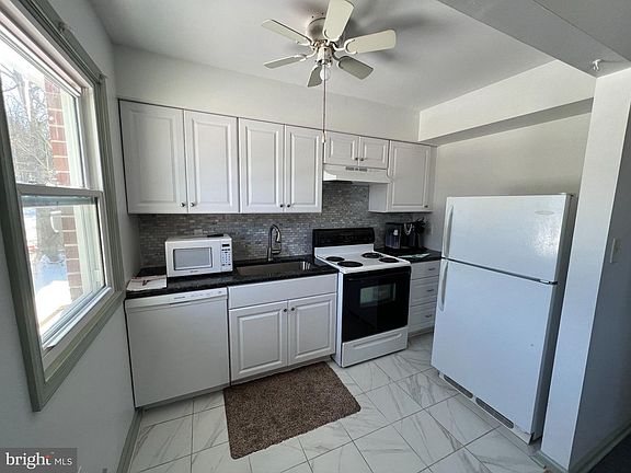 4th image of 1020 Pottstown Pike