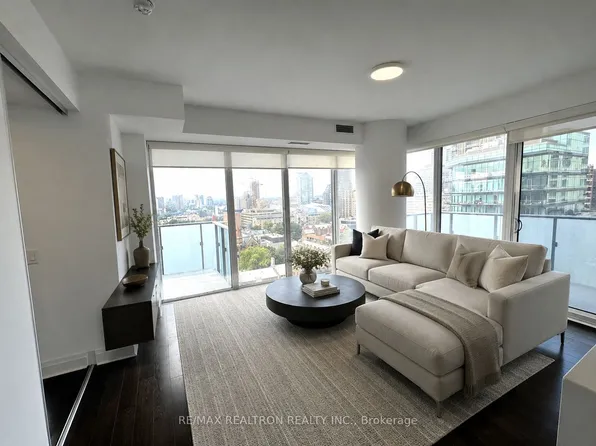 65 Saint Mary St W, Toronto, ON