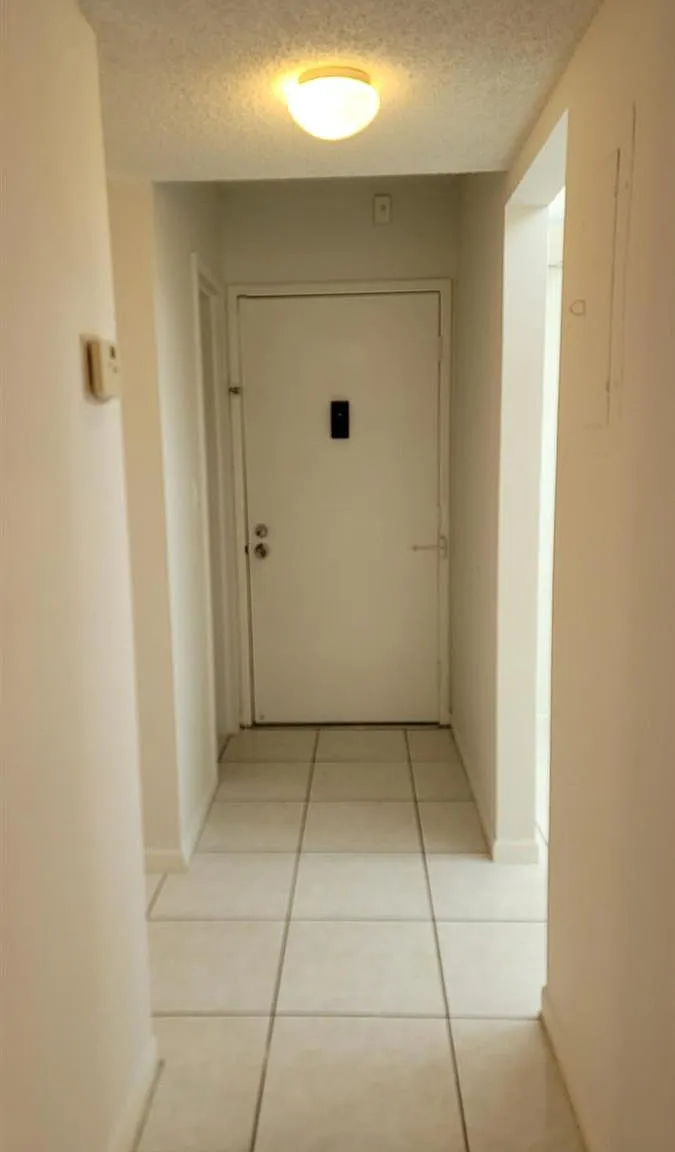 NW 9th Ave, Pompano Beach — Photo 4