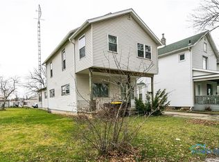 676 Clinton St, Defiance, OH 43512