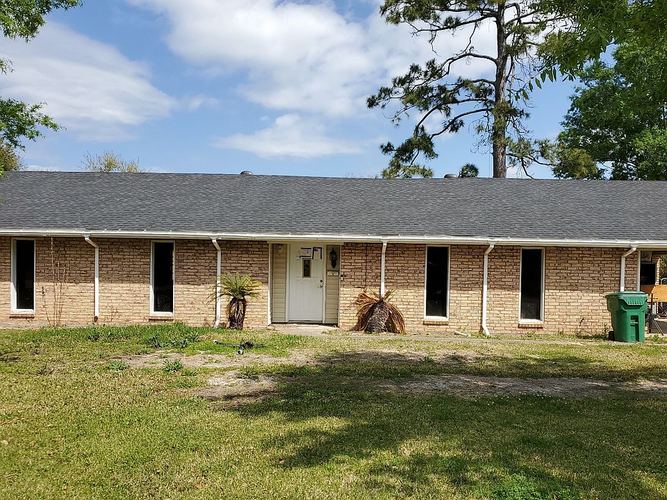 1st image of 2212 Carlin Dr