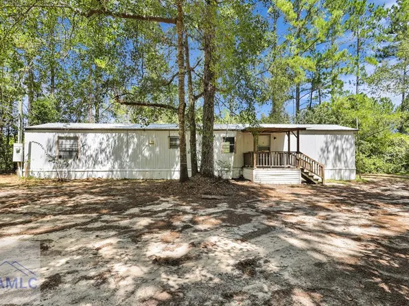682 Woods Bridge Rd, Jesup, GA 31545