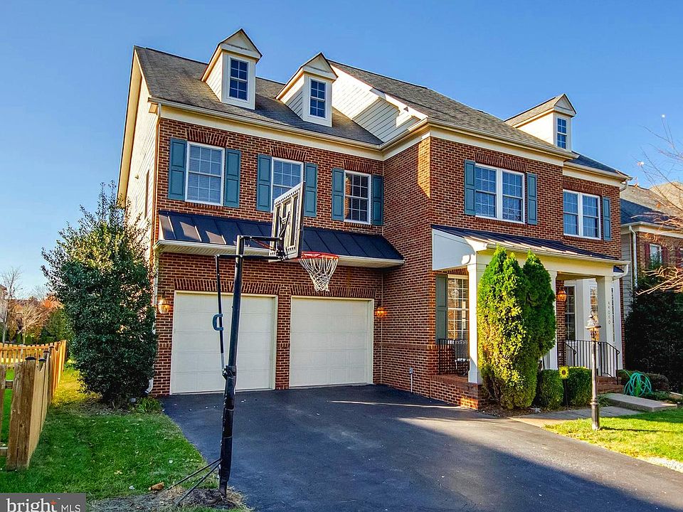 1st image of 44080 Riverpoint Dr
