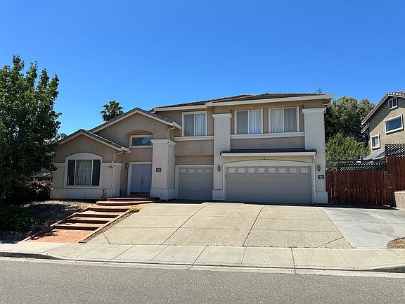 2nd image of 1344 Mokelumne Dr