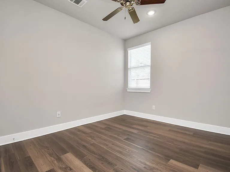 1222 Crescent Peak Ct — Photo 11