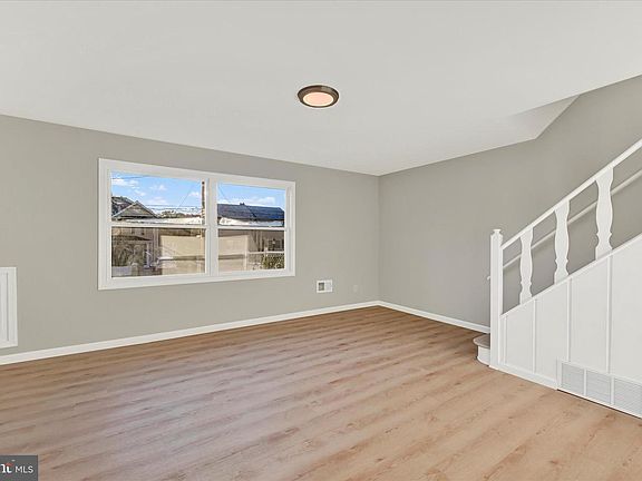 4th image of 12106 Bluhill Rd