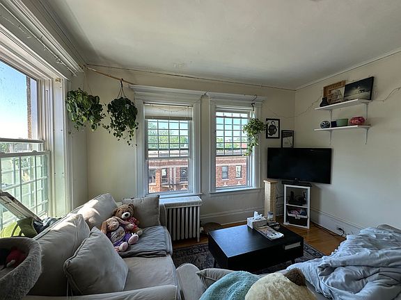 4th image of 1277 Commonwealth Ave APT 208