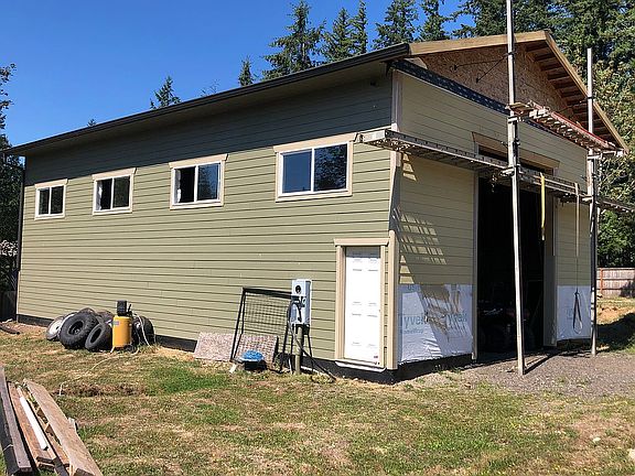 2nd image of 21911 NE 266th St
