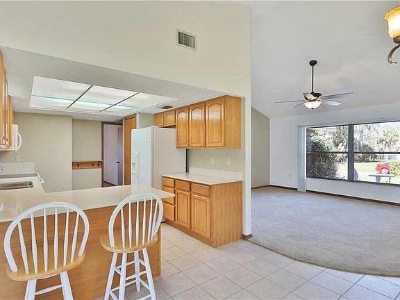 4th image of 2705 Savannah Dr