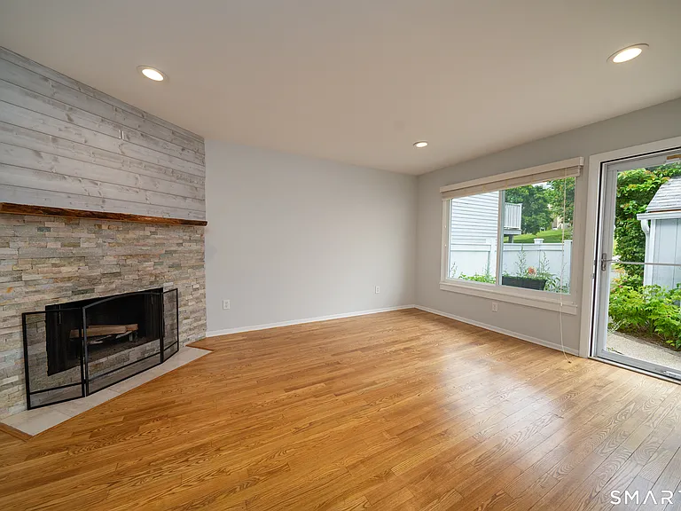 6 Peddlars Dr #6 — Photo 10