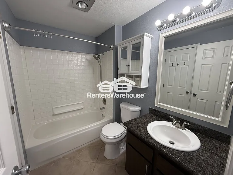 1010 N J St #3 — Photo 12