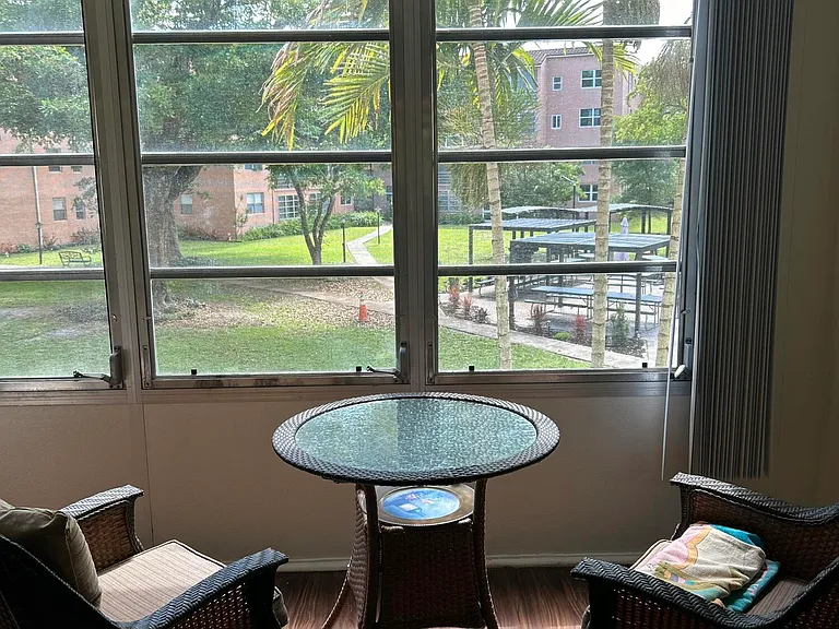 2801 Somerset Dr #201 — Photo 21
