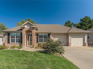 48 Highland Pkwy, Bella Vista, AR 72715