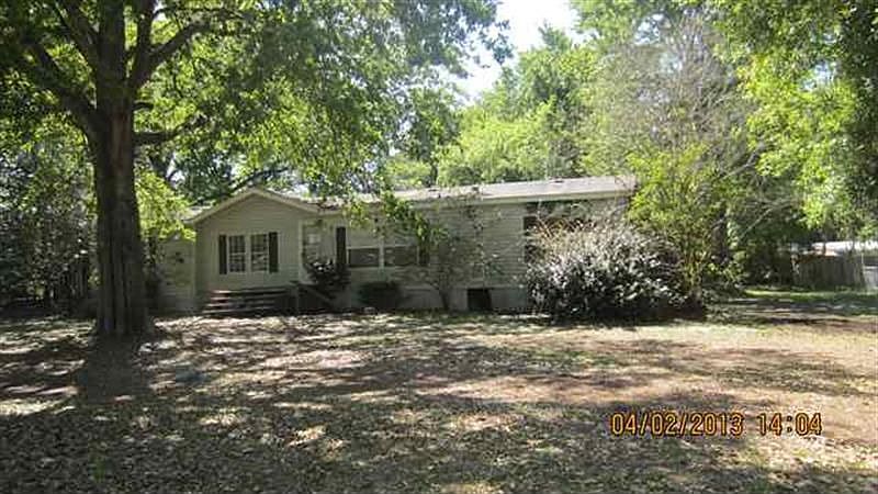 1st image of 220 Tracer Ave