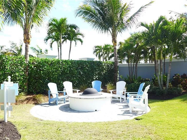2646 Seychelles Cir #2701 — Photo 26