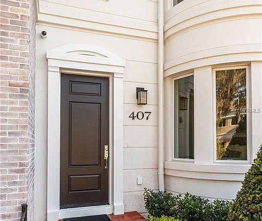 2nd image of 407 W Morse Blvd